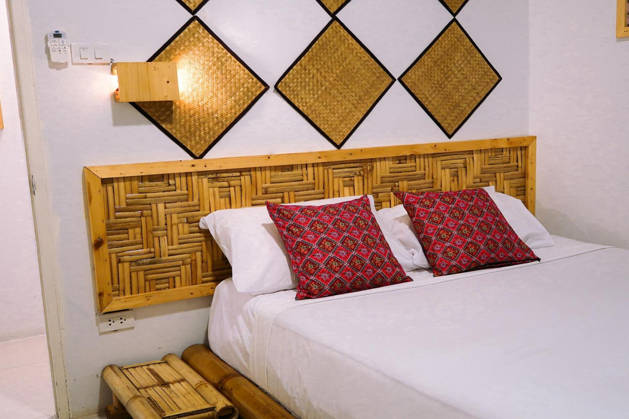 Baan Urt Suratthani Airport Hotel Surat Thani Exterior foto