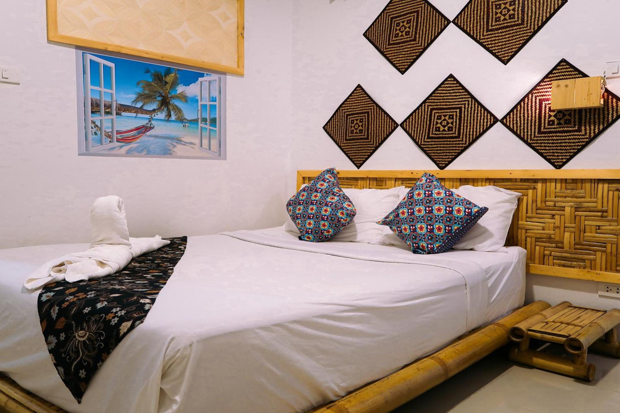 Baan Urt Suratthani Airport Hotel Surat Thani Exterior foto